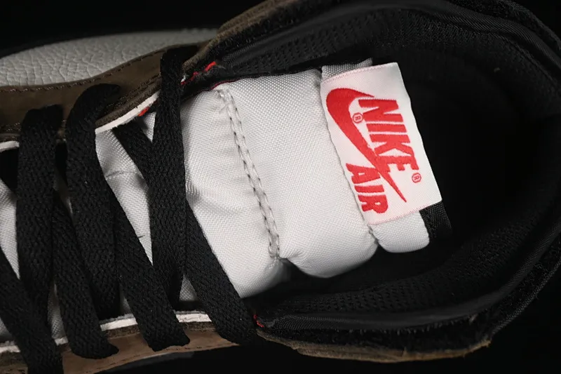 All Categories Air Jordan Jordan Series Basketball Shoes Air Jordan 1 High Pure Original Travis Scott x Air Jordan 1 High OG AJ1 Reverse Hook Limited Edition CD4487-100